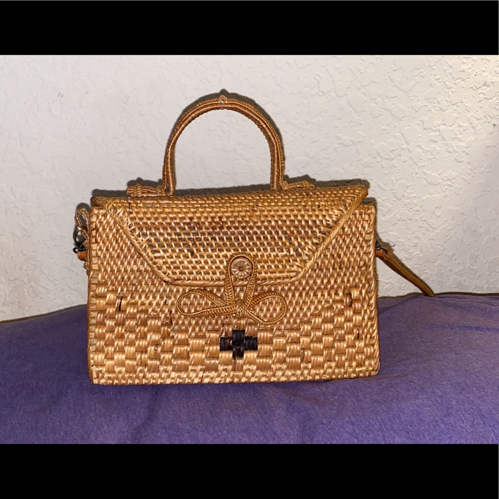 Wicker purse